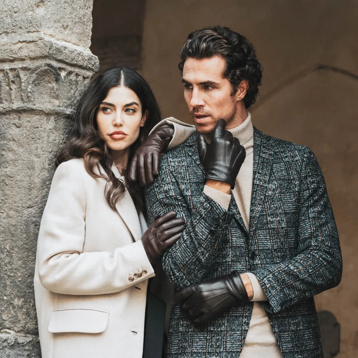 Francesca (brown) - Italian lambskin leather gloves with brown rabbit fur lining