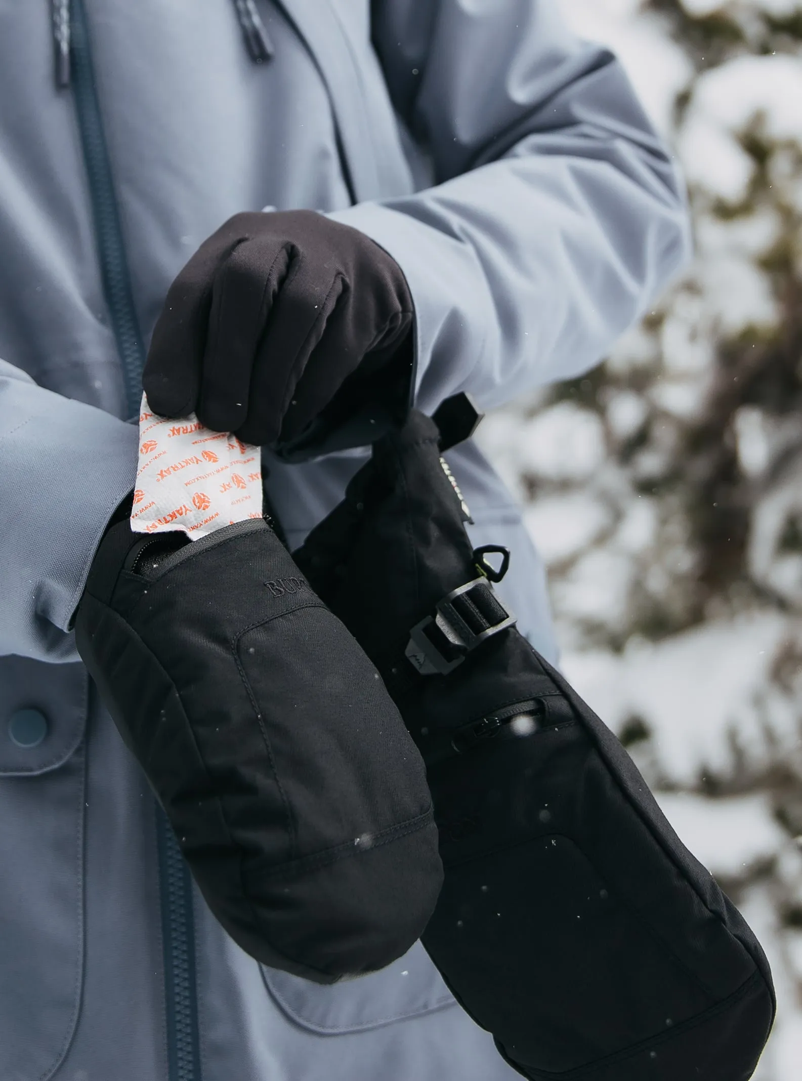 GORE-TEX  Womens Snowboard Mitten 2022