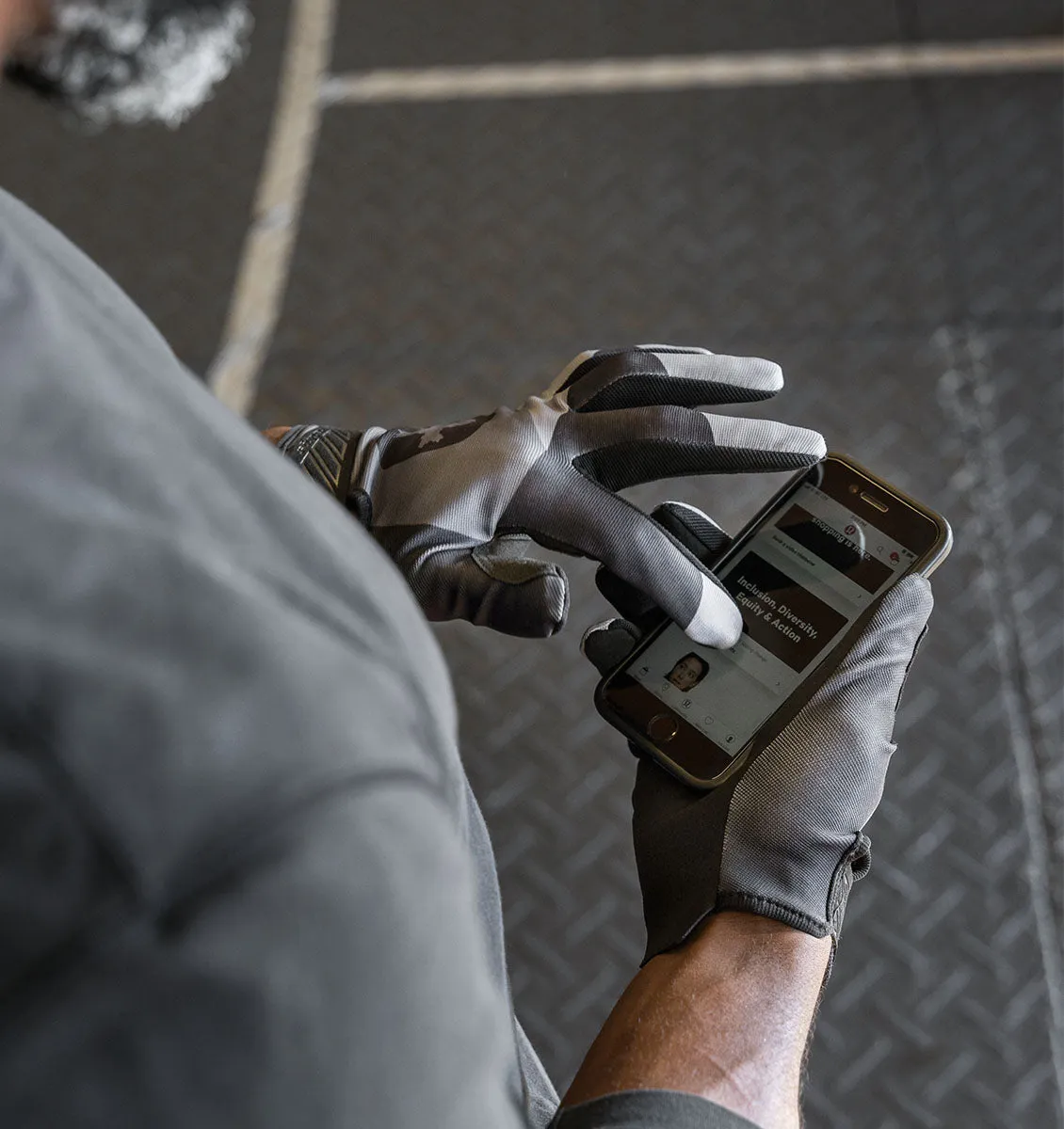 Harbinger Men's Shield Protect Weight Lifting Gloves - Black