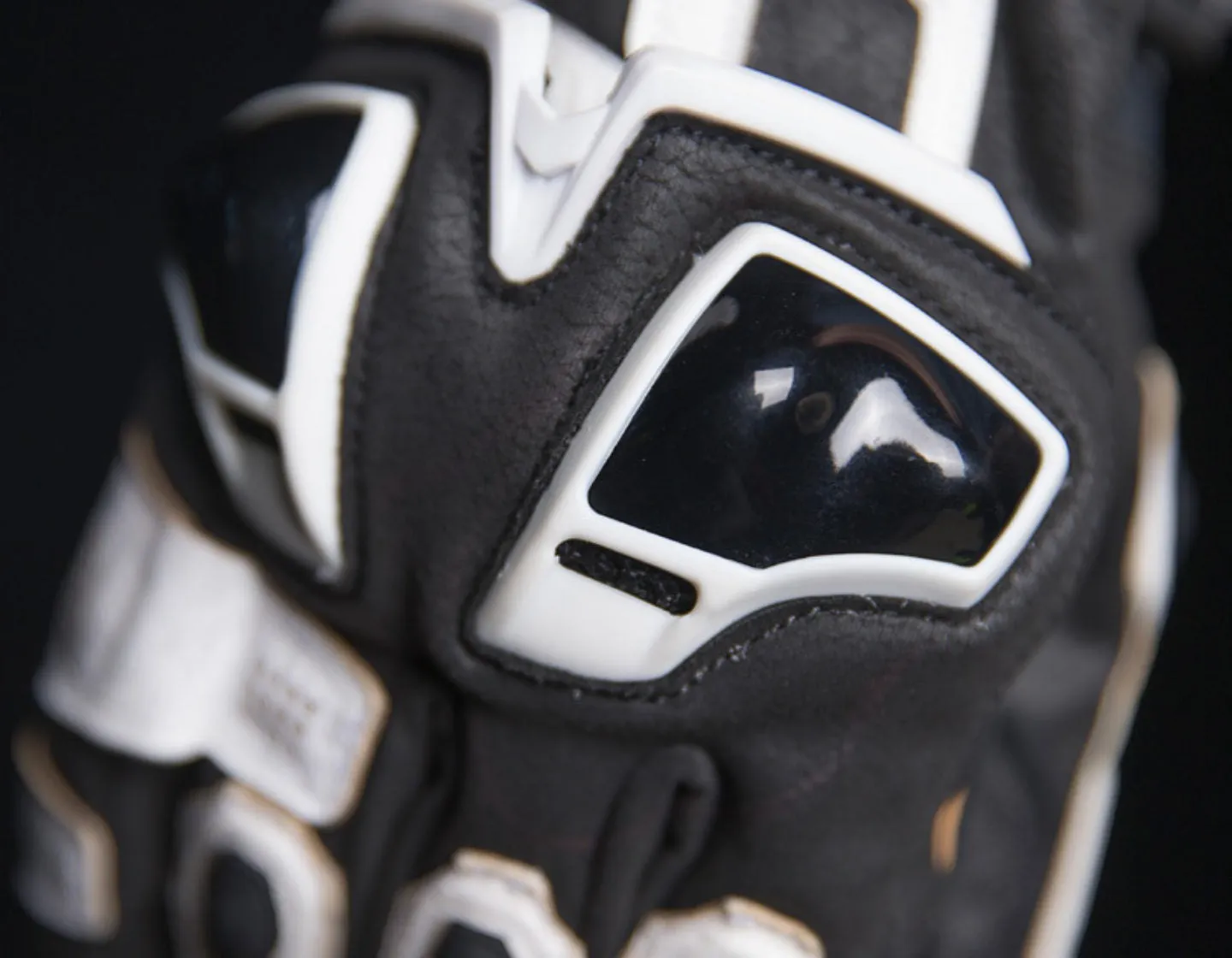 Icon Hypersport Short Gloves - White