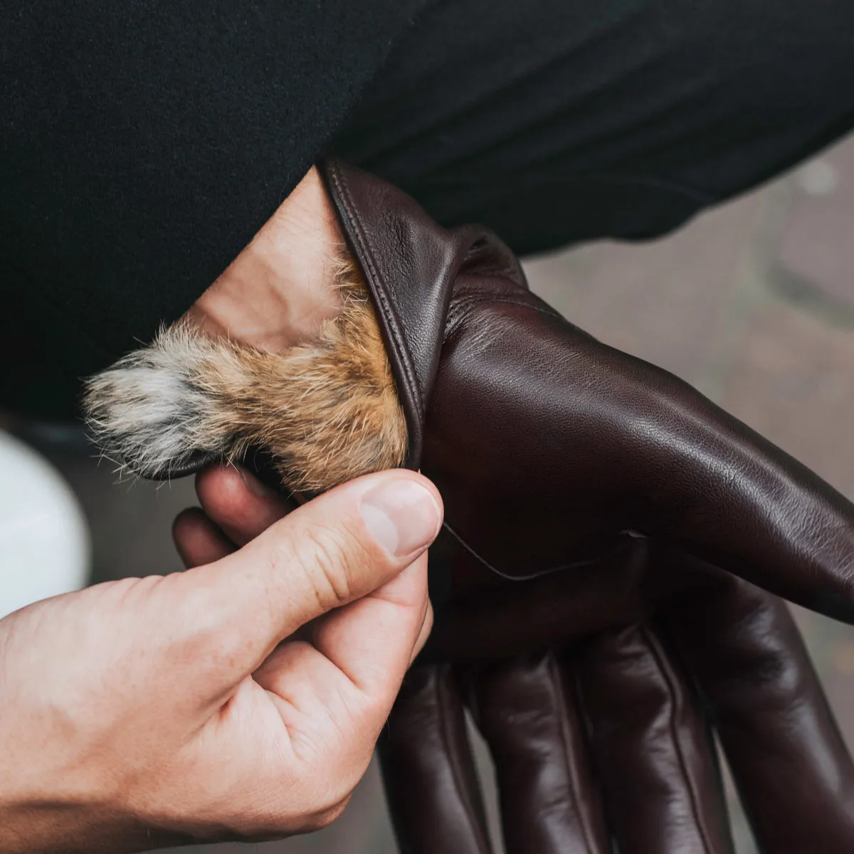 Marco (brown) - Italian lambskin leather gloves with brown rabbit fur lining