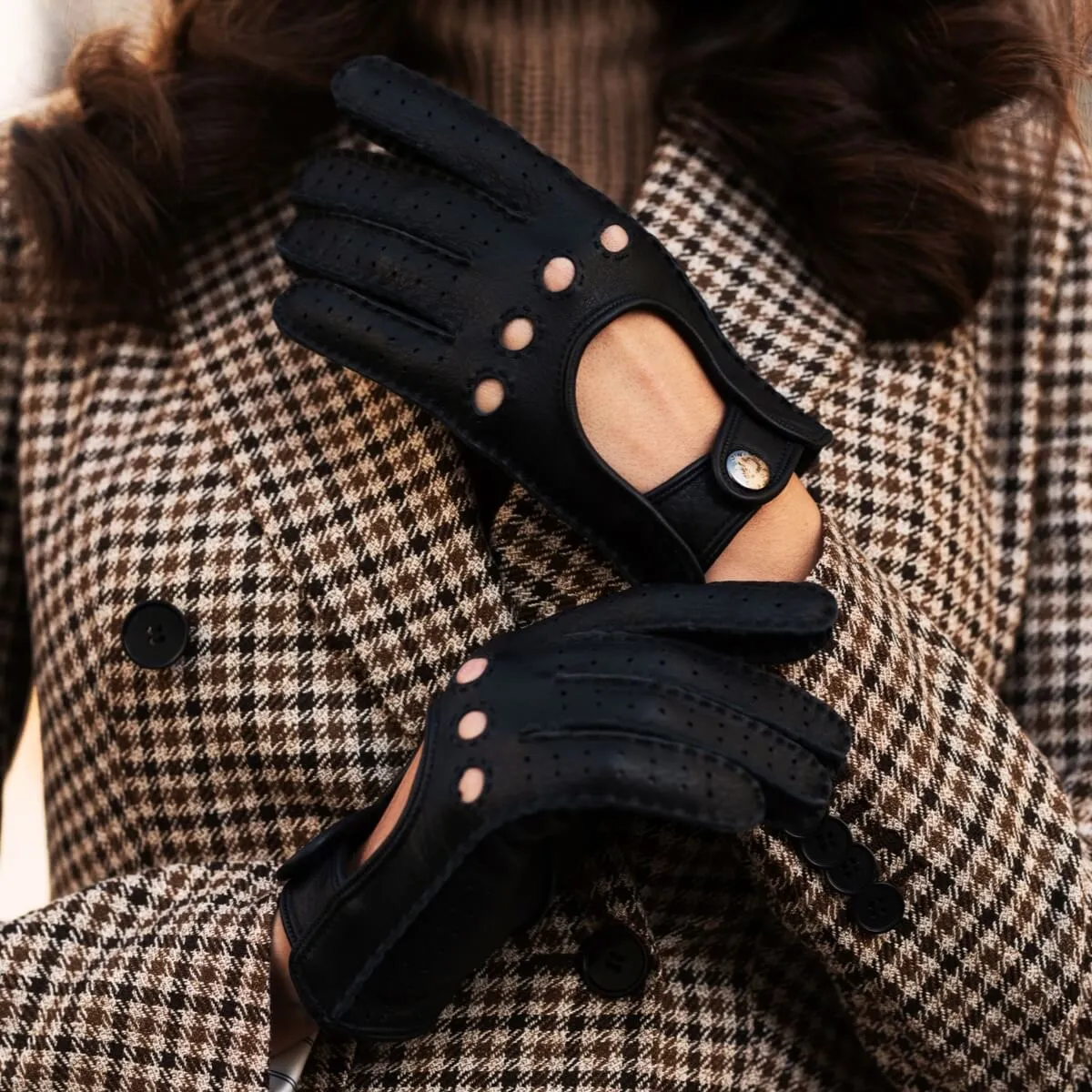 Maria (black) - Italian driving gloves made of American deerskin leather