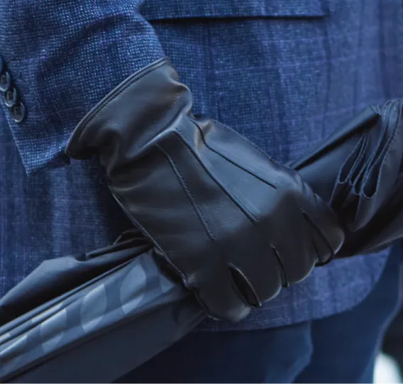 Nappa Touchscreen Leather in Notte Black