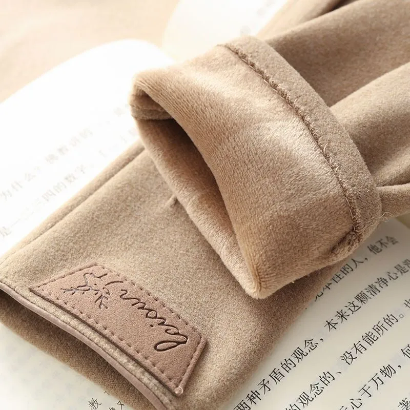 New cashmere gloves. Ins style, fashionable and versatile. Warm gloves with elk leather label. Touchscreen available. Warm gloves for outdoor cycling.C-240919-4