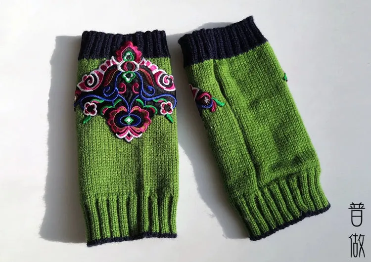 New Chinese Style Ethnic Embroidered Gloves, Woolen Half-Finger Gloves for Women, Winter Warmth, Touchscreen-Compatible, Vintage Wrist and Hand Guard, Embroidery