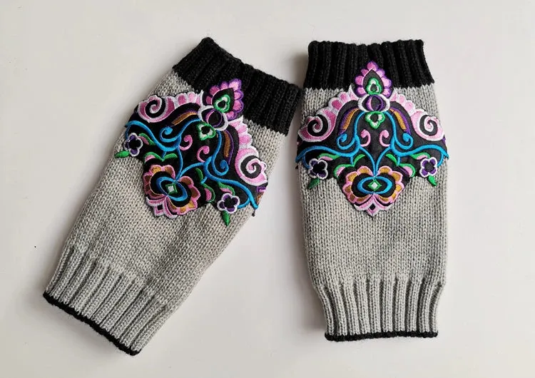 New Chinese Style Ethnic Embroidered Gloves, Woolen Half-Finger Gloves for Women, Winter Warmth, Touchscreen-Compatible, Vintage Wrist and Hand Guard, Embroidery