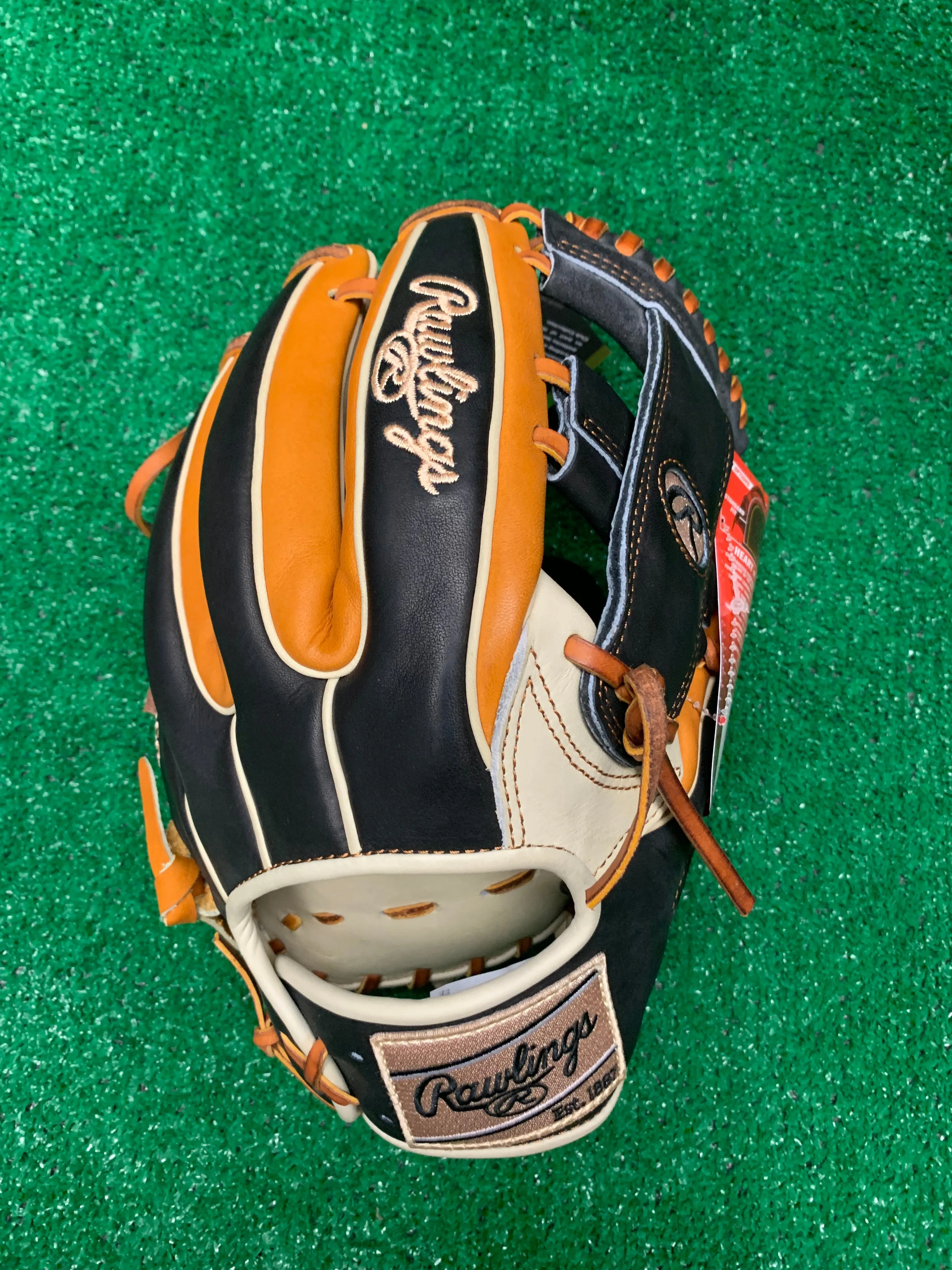 Rawlings Heart of the Hide February 2023 "Gold Glove Club" 11.5" Baseball Glove