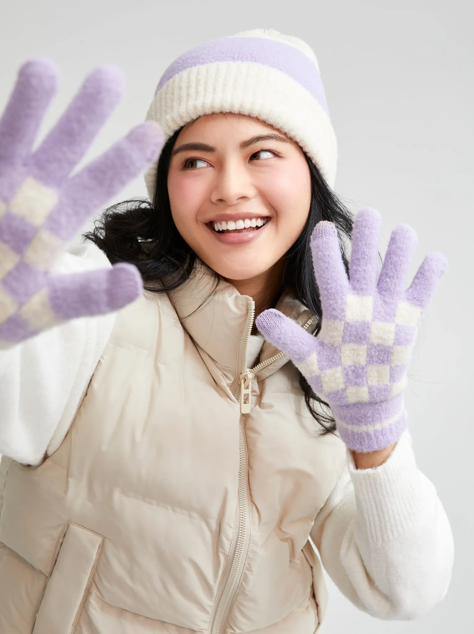 Shiraleah Tanner Touchscreen Gloves, Lilac