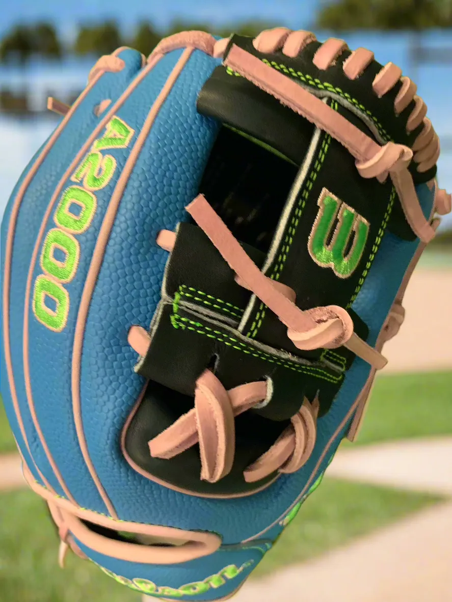 Wilson Custom A2000 1786SS 11.5" Baseball Glove - GOTM March 2025
