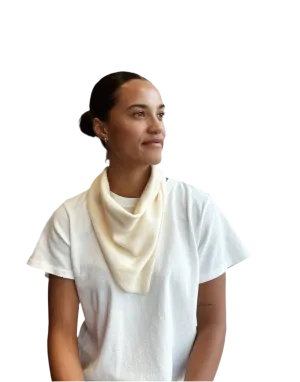 Wool blend neckerchief in cream