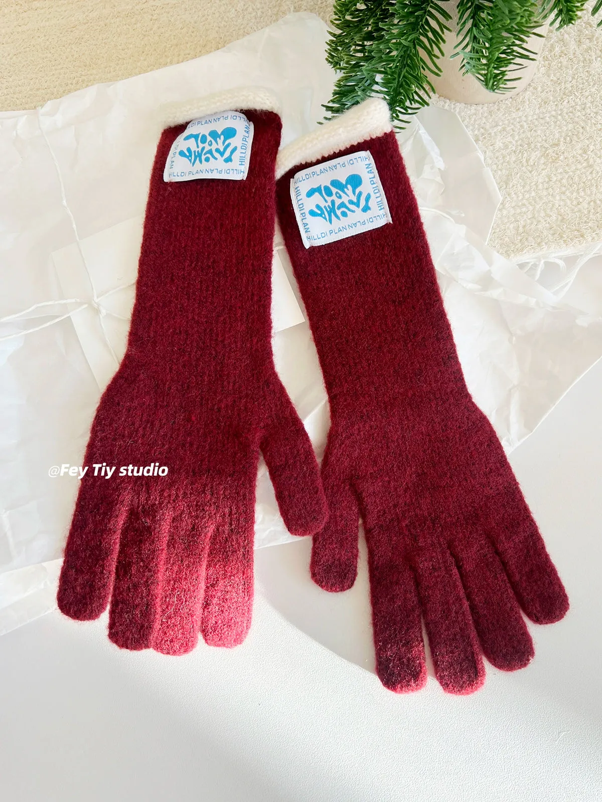 Wool Contrast Extended Touchscreen Gloves