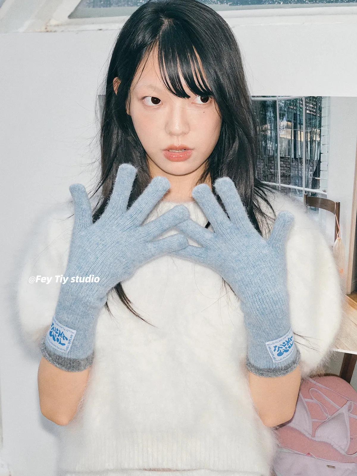Wool Contrast Extended Touchscreen Gloves